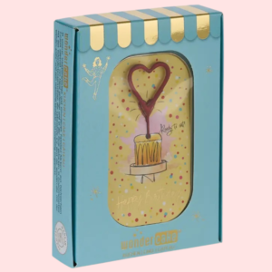 Wondercake pyragėlis su pieninio šokolado gabalėliais ir Wondercandle® žvakute